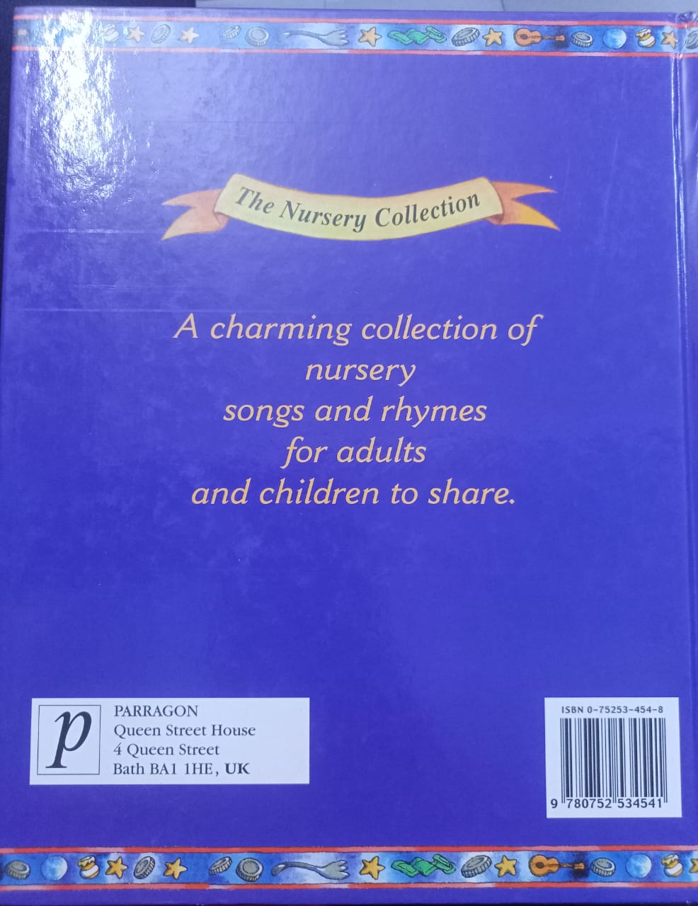 Sing a Song of Sixpence and Other Sing-along Songs (The nursery collection)